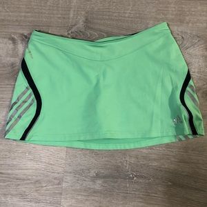 Adidas green tennis skirt